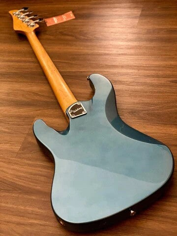 Soloking MJ-1 Classic Bass in Lake Placid Blue with Roasted Maple Neck