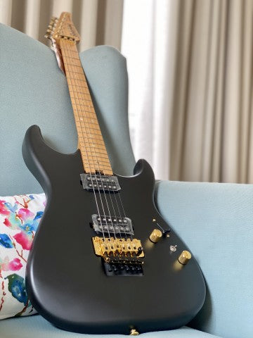 Soloking MS-1 Custom 22 HH FR in Satin Black Matte with Floyd Rose and Gold Hardware