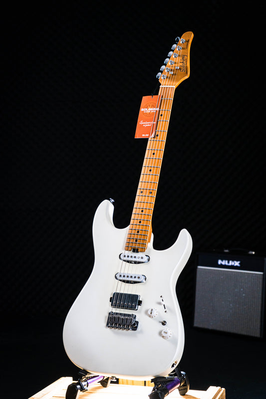 Soloking MS-1 Custom 22 HSS Flat Top in Satin White Matte