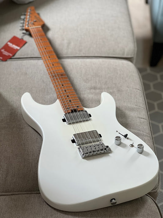 Soloking MS-1 Custom 24 HH Flat Top in Satin White Matte with Roasted Maple Neck