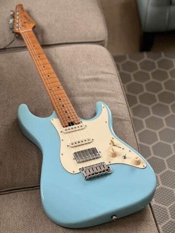 Soloking MS-11 Classic MKII with Roasted Maple FB in Daphne Blue