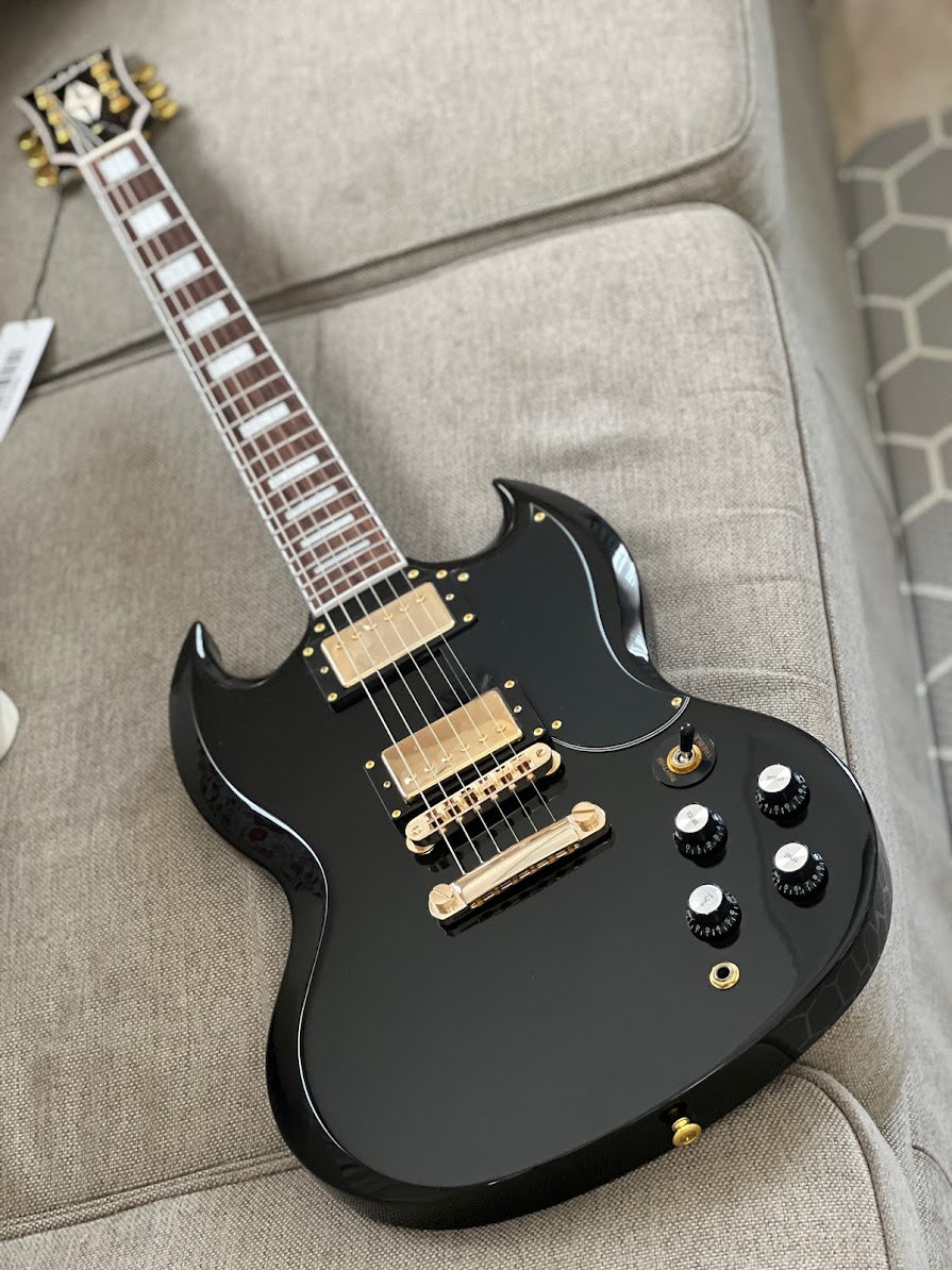 Soloking SG60 in Black Beauty with Gold Hardware