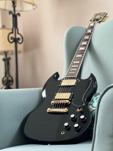 Soloking SG60 in Black Beauty with Gold Hardware