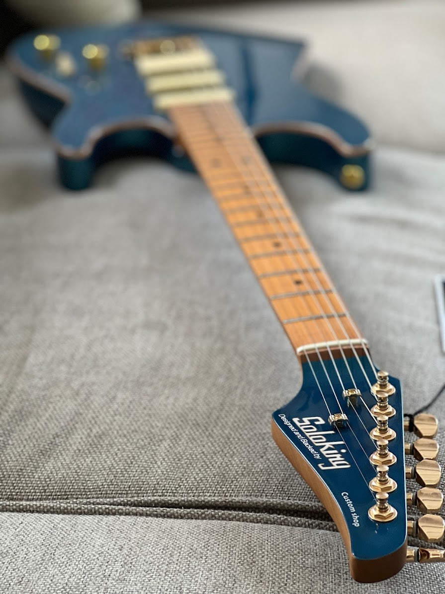 Soloking MS-1 Custom 22 HSS Flat Top Roasted Maple FB in Pelham Blue Nafiri Special Run