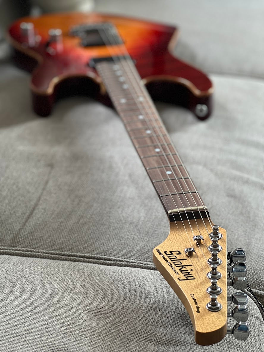 Soloking MS-1 Custom 22 HH MOD Flat Top with EMG 81/85 in Fire Wakesurf with Rosewood FB