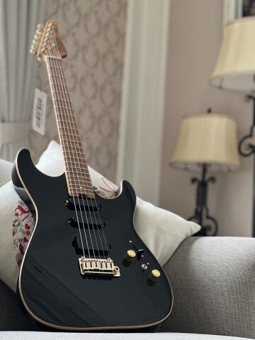 Soloking MS-1 Custom 22 HSS Flat Top Roasted Flame Maple Neck in Black Beauty