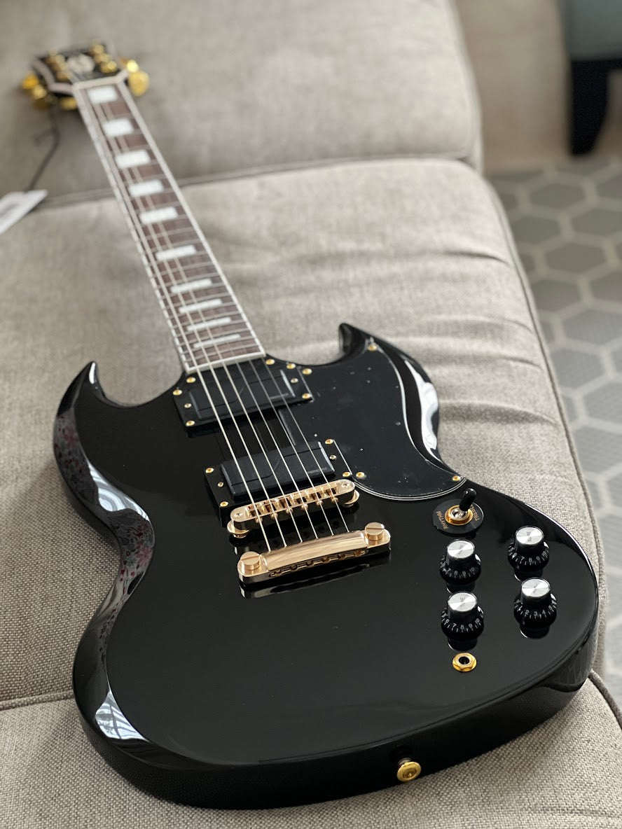 Soloking SG60 in Black Beauty MOD with Fishman Fluence
