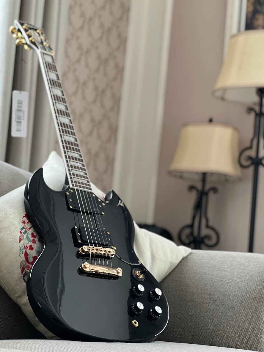Soloking SG60 in Black Beauty MOD with Fishman Fluence