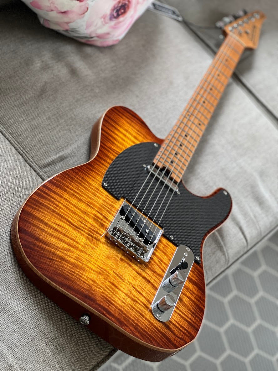 Soloking MT-1 FM Artisan with Solid 5A Flame Top in Honeyburst