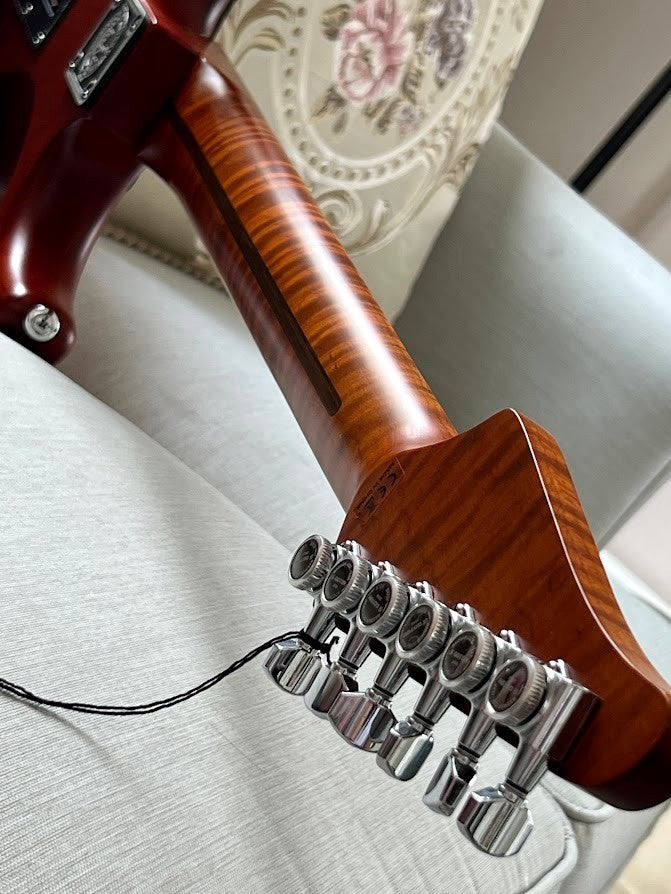 Soloking MS-1 FM Artisan Elite with Roasted Flame Neck in Caramel