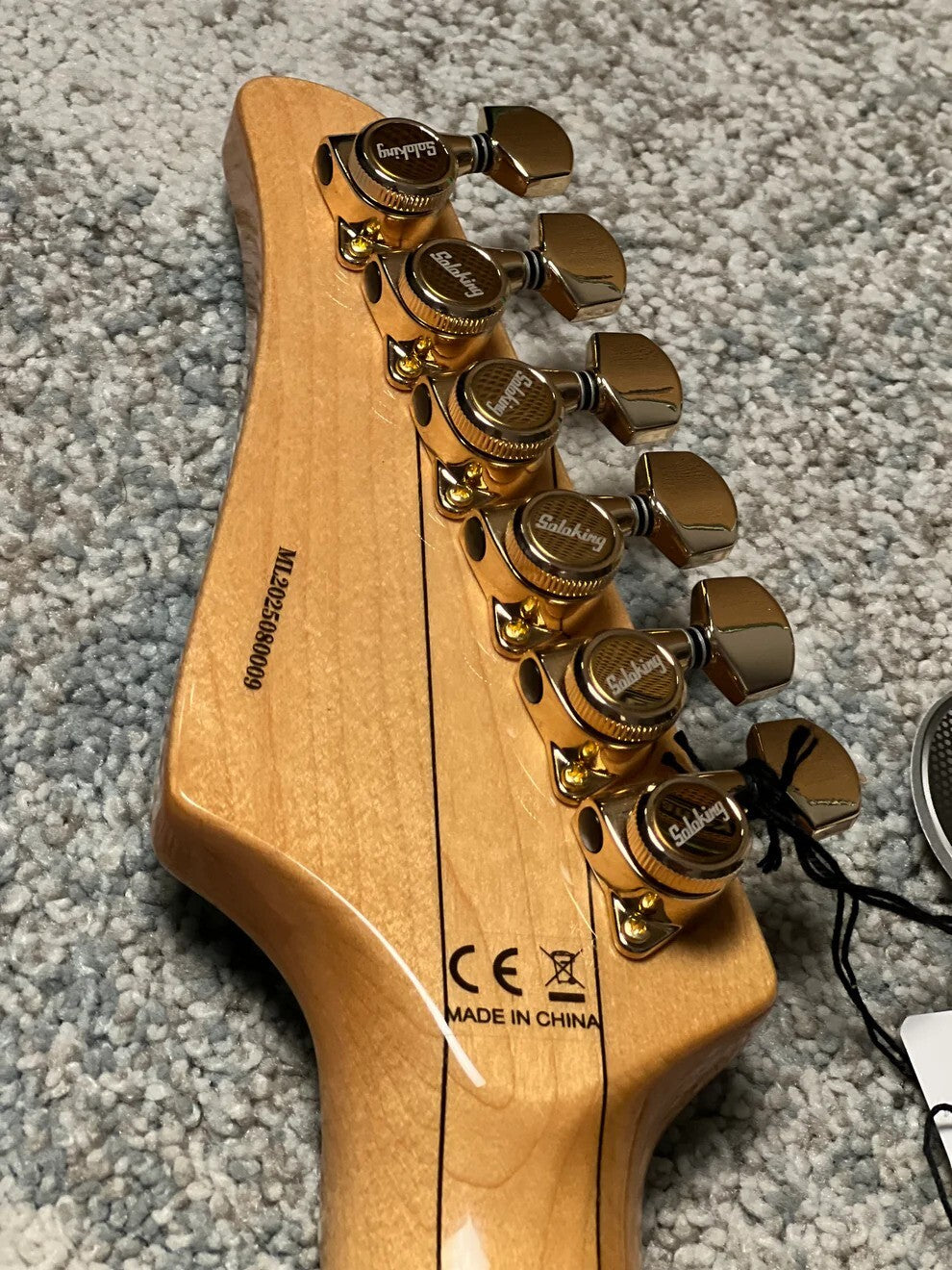 Soloking SM-22 HH QM Shredmaster with Blue Tinted Flame Maple FB in Sapphire Blue