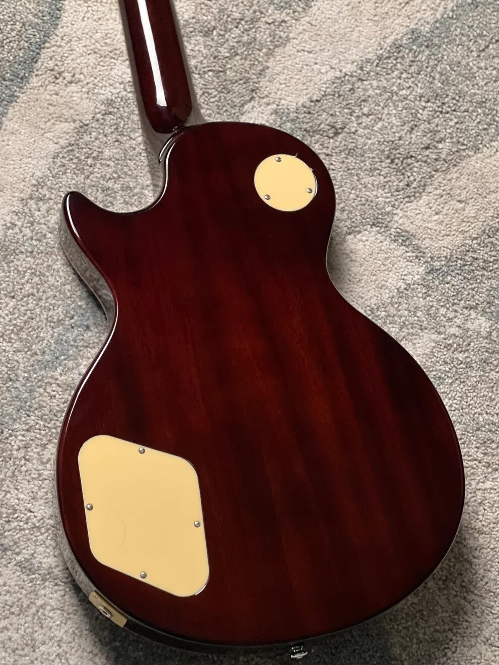 Soloking SLS50FM Deluxe with 5A Flame Top in Honeyburst