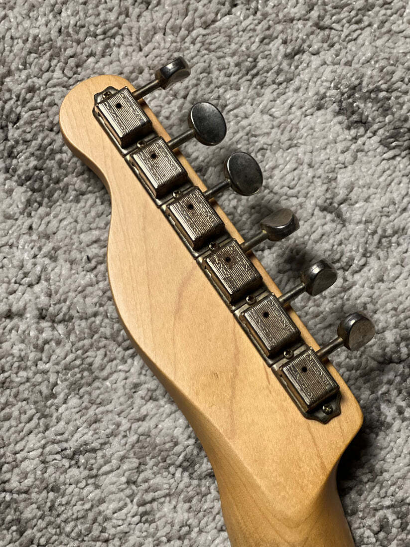 Soloking MT-1 Tribute 50s Relic with maple FB in Butterscotch Blonde