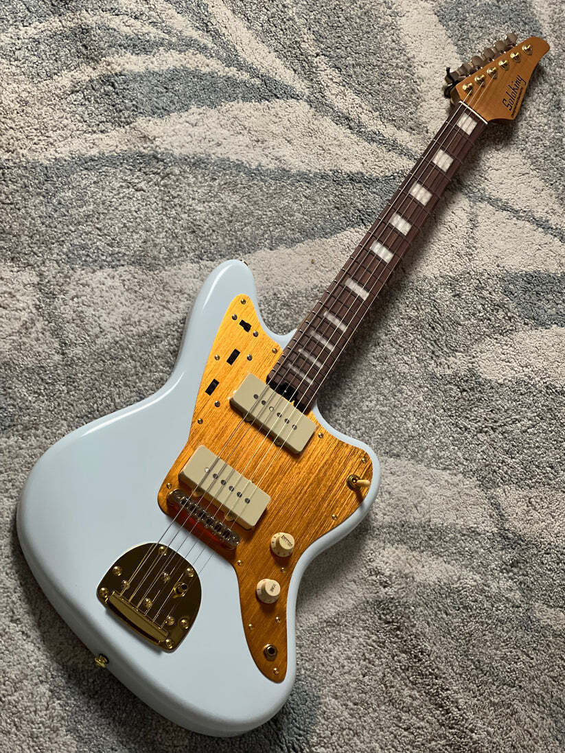 Soloking JM40 Offset Deluxe in Polar White with Gold Hardware