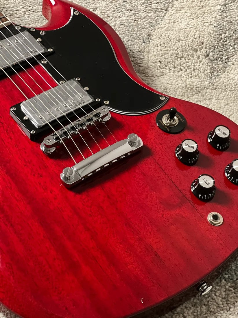 Soloking SG61 MKII in Transparent Red Cherry