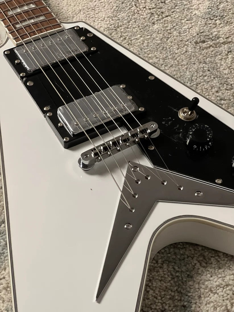 Soloking FV Custom in Alpine White JESCAR