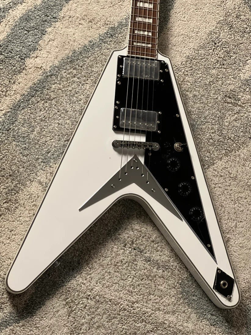 Soloking FV Custom in Alpine White JESCAR