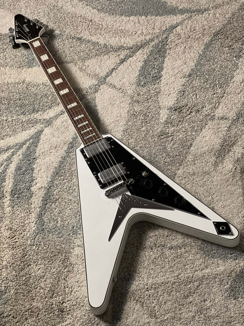 Soloking FV Custom in Alpine White JESCAR