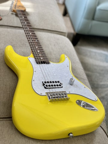 Soloking MS-H Classic Tom Delonge Style Tribute in Graffiti Yellow with roasted neck